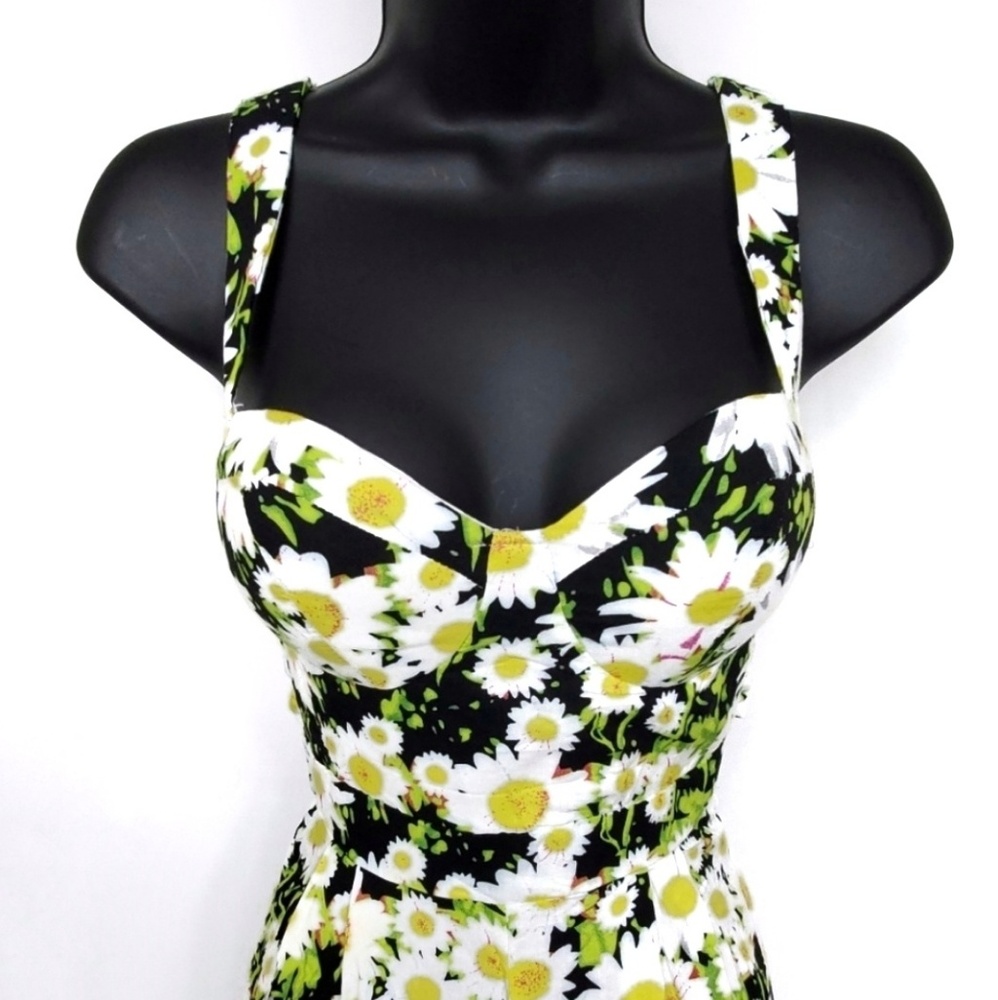Rumor Boutique Romper - Picture 2 of 5